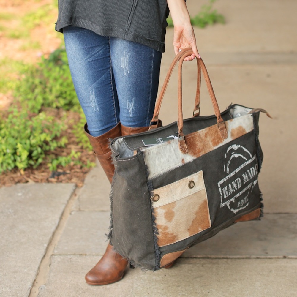 “Hand made” canvas and hair on weekender bag - Picture 5 of 7